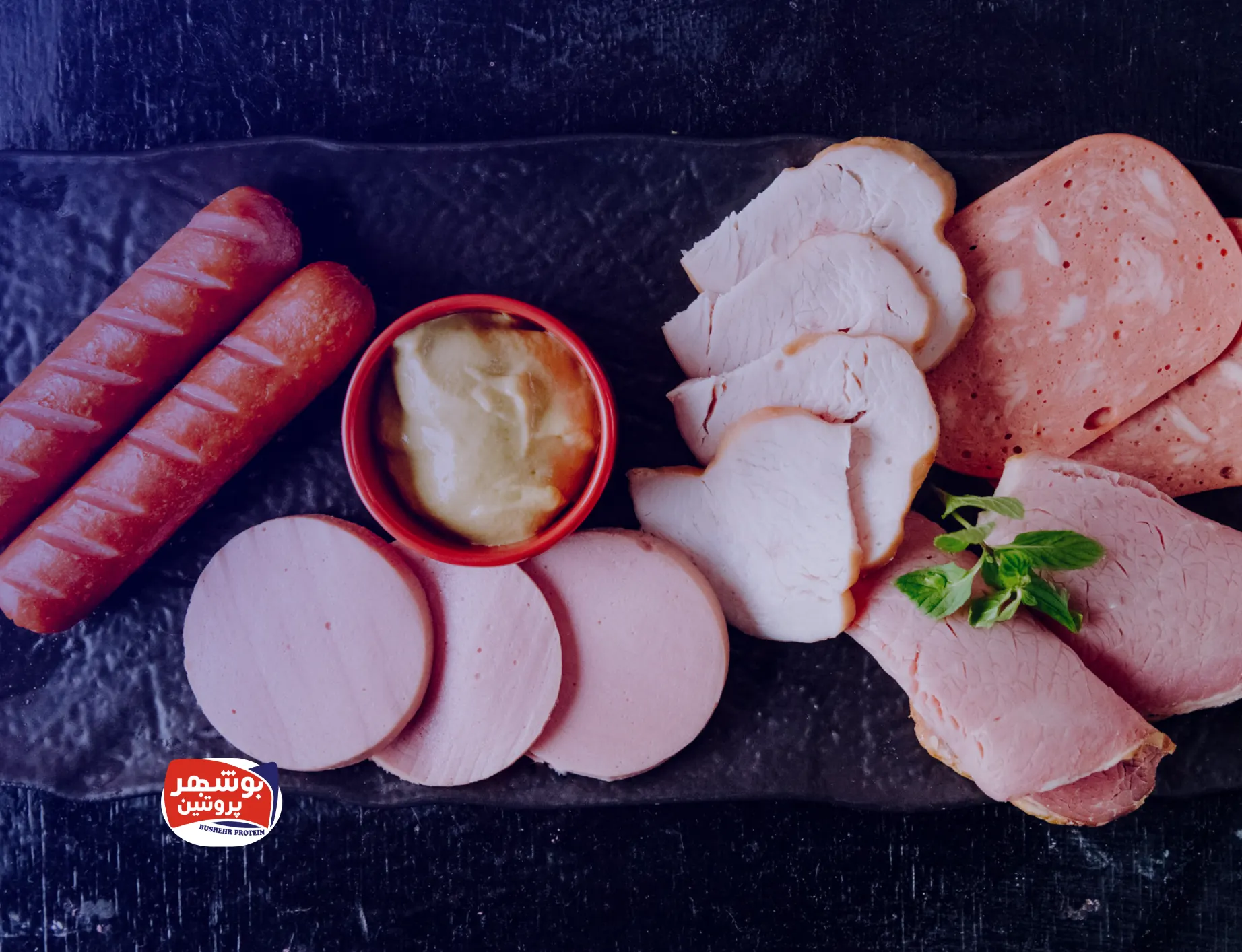 سوسیس چیست و چه انواعی دارد؟